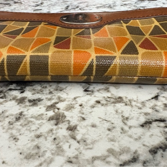 Fossil Tri-Color Geometric Wallet - Picture 3 of 10